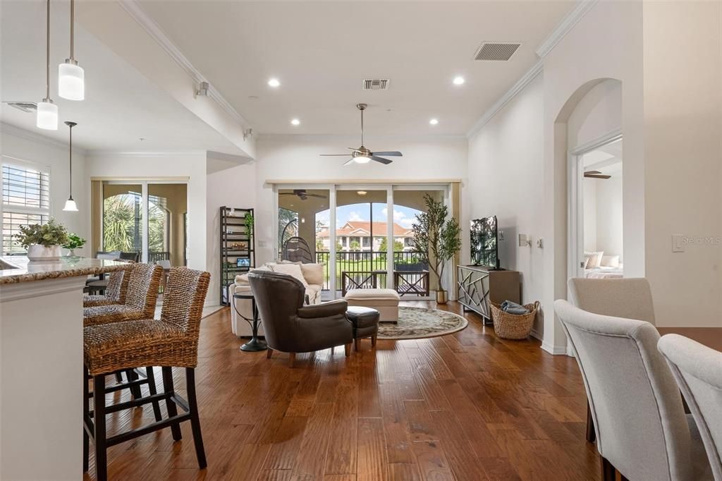 For Sale: $560,000 (3 beds, 2 baths, 2334 Square Feet)
