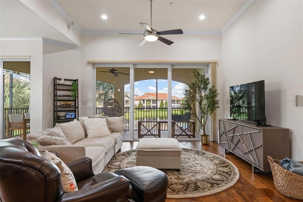For Sale: $560,000 (3 beds, 2 baths, 2334 Square Feet)
