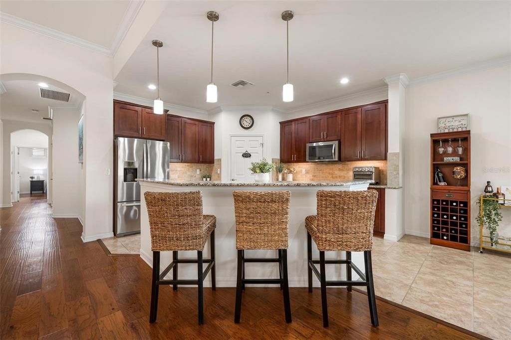 For Sale: $560,000 (3 beds, 2 baths, 2334 Square Feet)