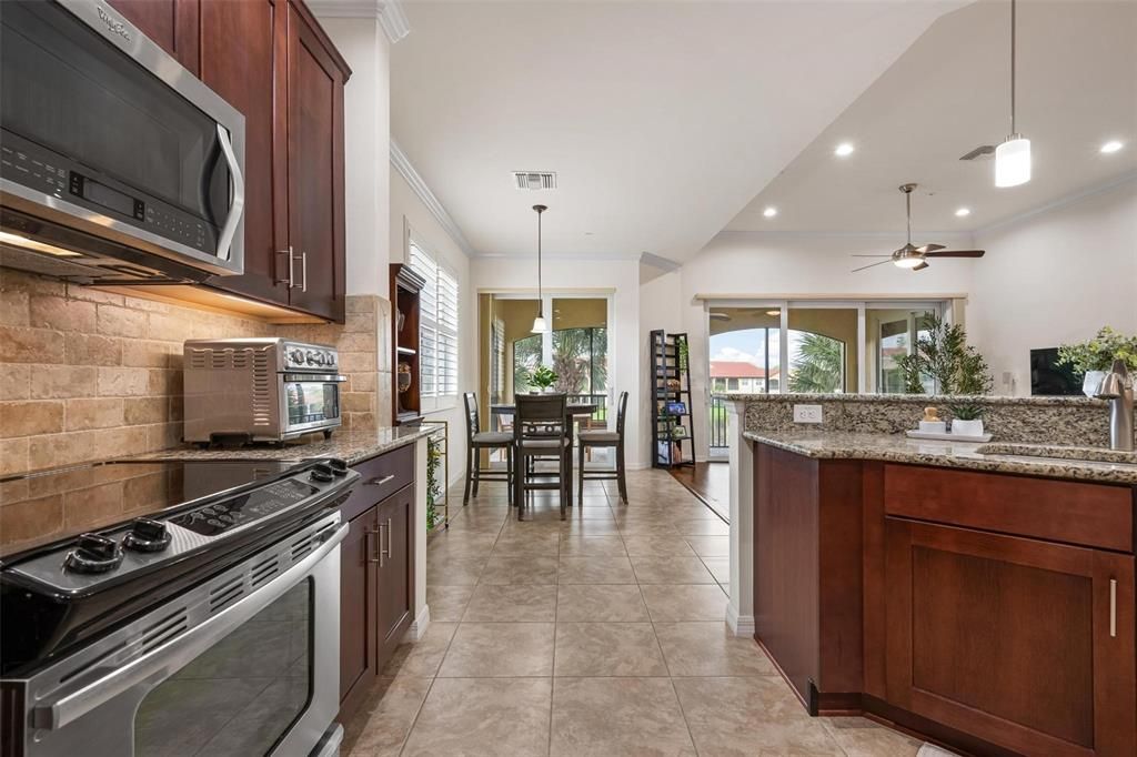 For Sale: $560,000 (3 beds, 2 baths, 2334 Square Feet)
