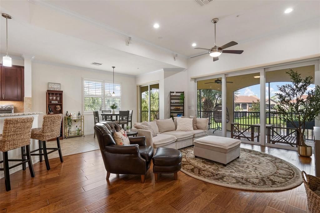 For Sale: $560,000 (3 beds, 2 baths, 2334 Square Feet)