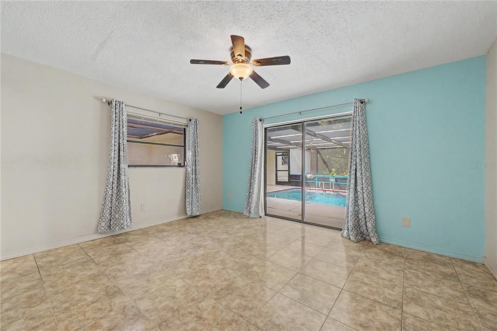 For Sale: $375,000 (3 beds, 2 baths, 1755 Square Feet)