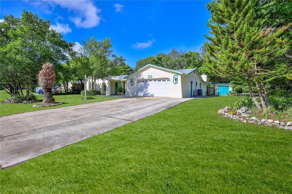 For Sale: $375,000 (3 beds, 2 baths, 1755 Square Feet)