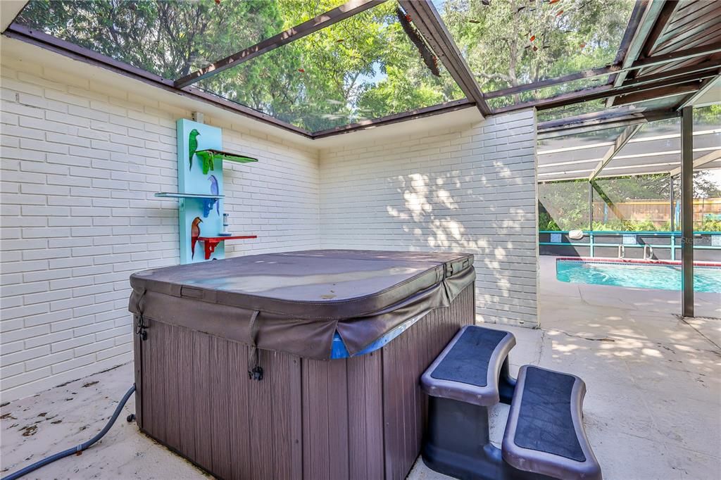 For Sale: $375,000 (3 beds, 2 baths, 1755 Square Feet)