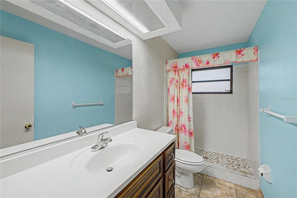 For Sale: $375,000 (3 beds, 2 baths, 1755 Square Feet)