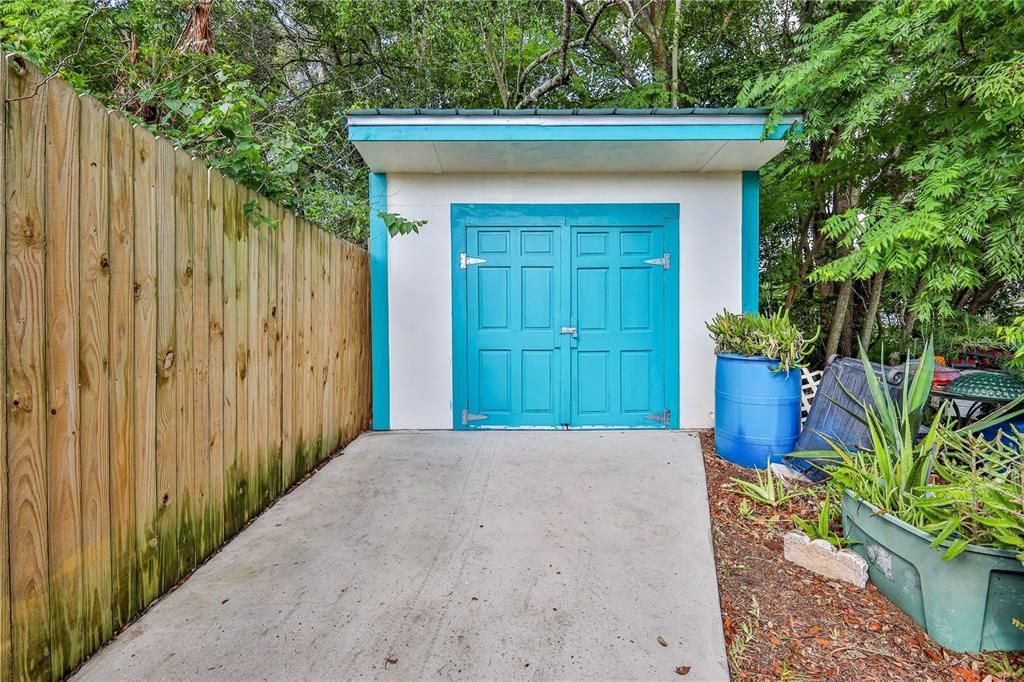 For Sale: $375,000 (3 beds, 2 baths, 1755 Square Feet)
