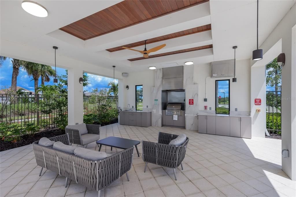 For Sale: $2,595,000 (4 beds, 5 baths, 4189 Square Feet)