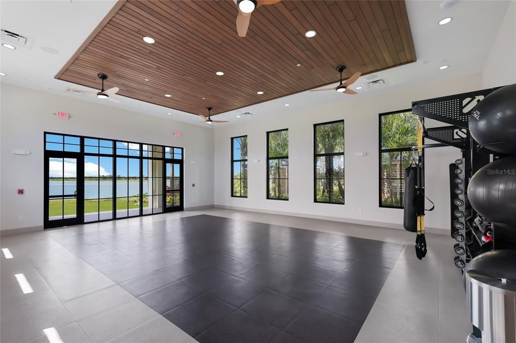 For Sale: $2,595,000 (4 beds, 5 baths, 4189 Square Feet)