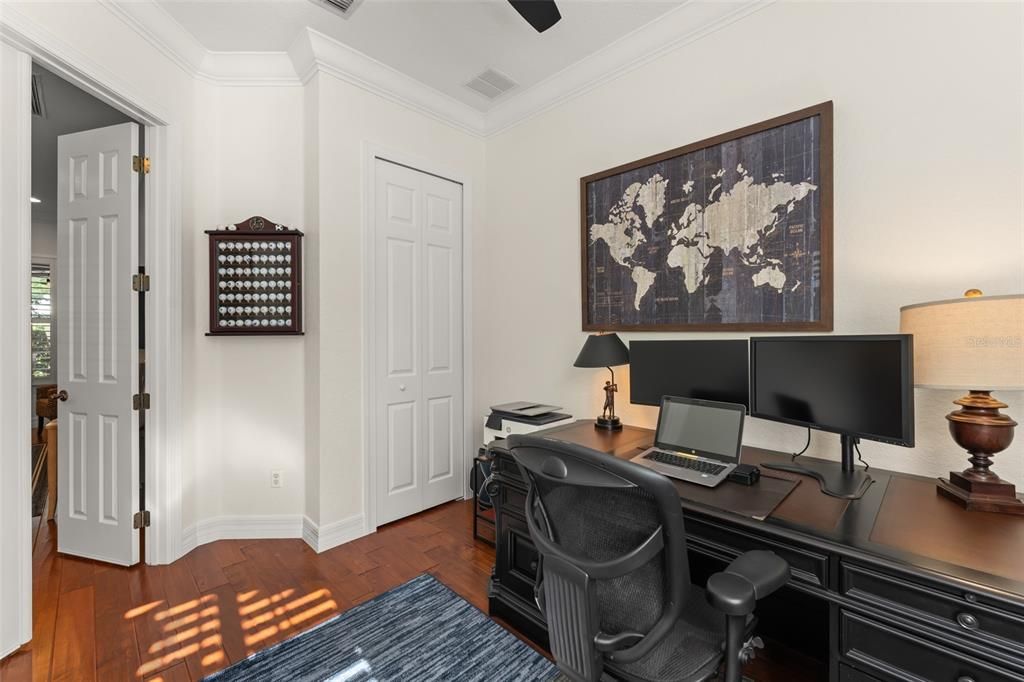 Activo con contrato: $849,000 (5 camas, 4 baños, 3078 Pies cuadrados)