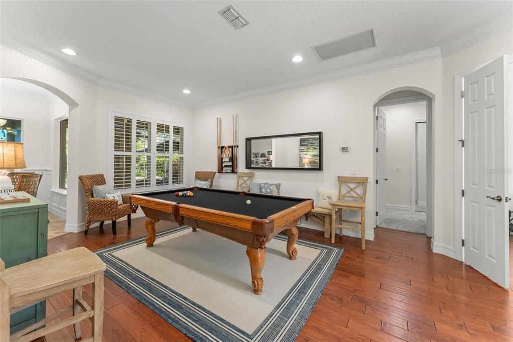 Activo con contrato: $849,000 (5 camas, 4 baños, 3078 Pies cuadrados)