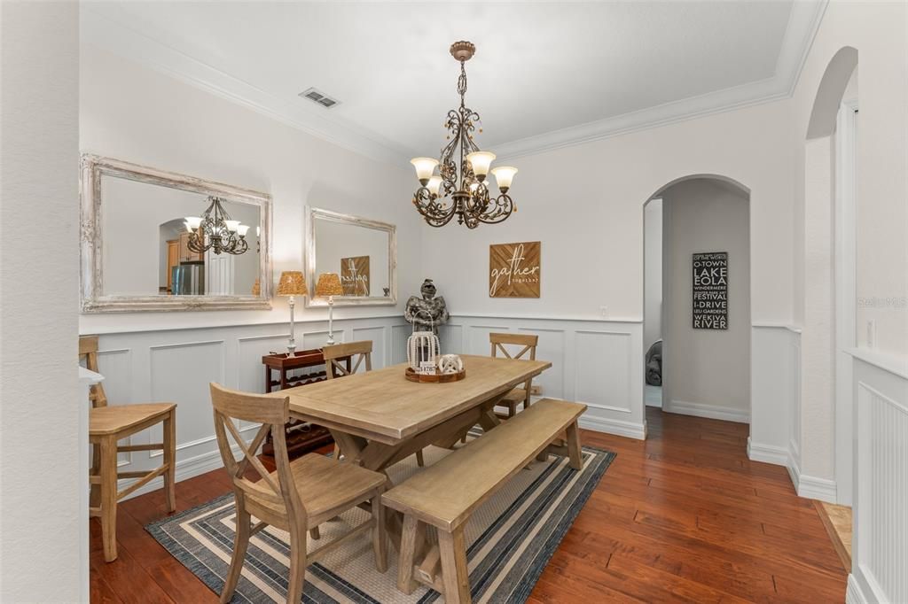 Activo con contrato: $849,000 (5 camas, 4 baños, 3078 Pies cuadrados)