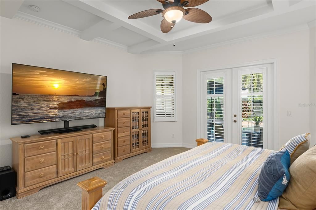 Activo con contrato: $849,000 (5 camas, 4 baños, 3078 Pies cuadrados)