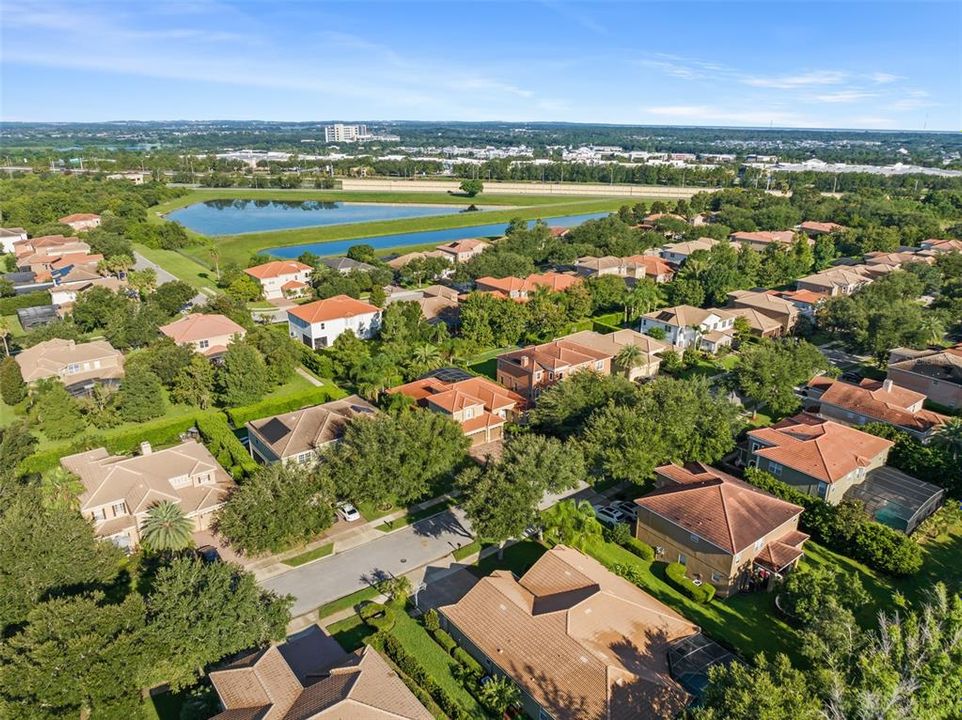 Activo con contrato: $849,000 (5 camas, 4 baños, 3078 Pies cuadrados)
