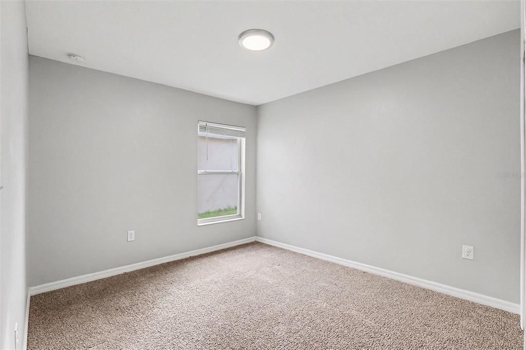 For Sale: $344,900 (4 beds, 2 baths, 1918 Square Feet)