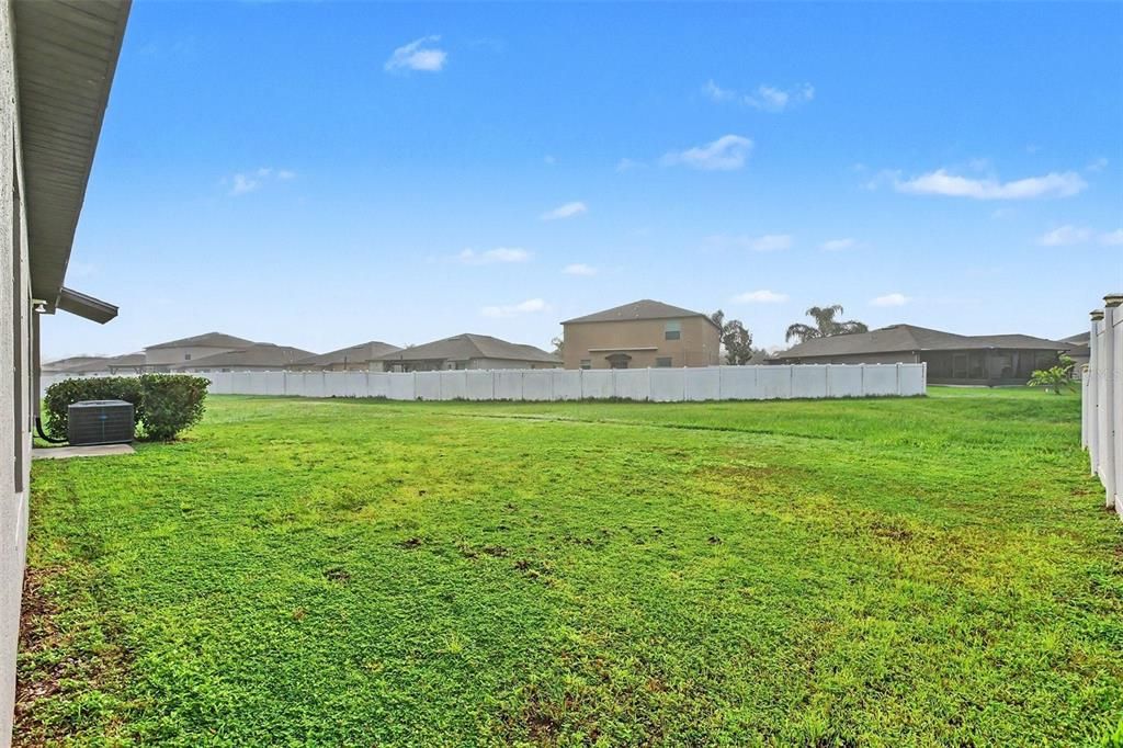 For Sale: $344,900 (4 beds, 2 baths, 1918 Square Feet)