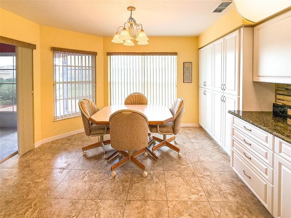 En Venta: $358,900 (3 camas, 2 baños, 1910 Pies cuadrados)