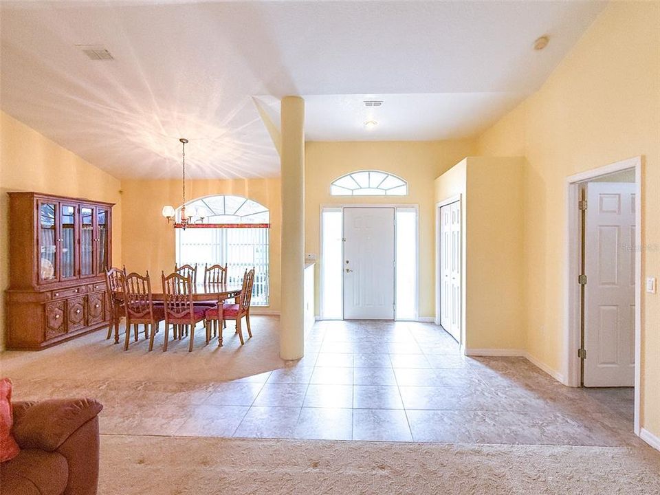 En Venta: $358,900 (3 camas, 2 baños, 1910 Pies cuadrados)