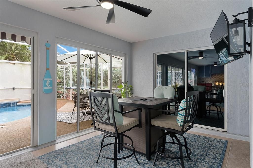 For Sale: $899,000 (3 beds, 2 baths, 2453 Square Feet)