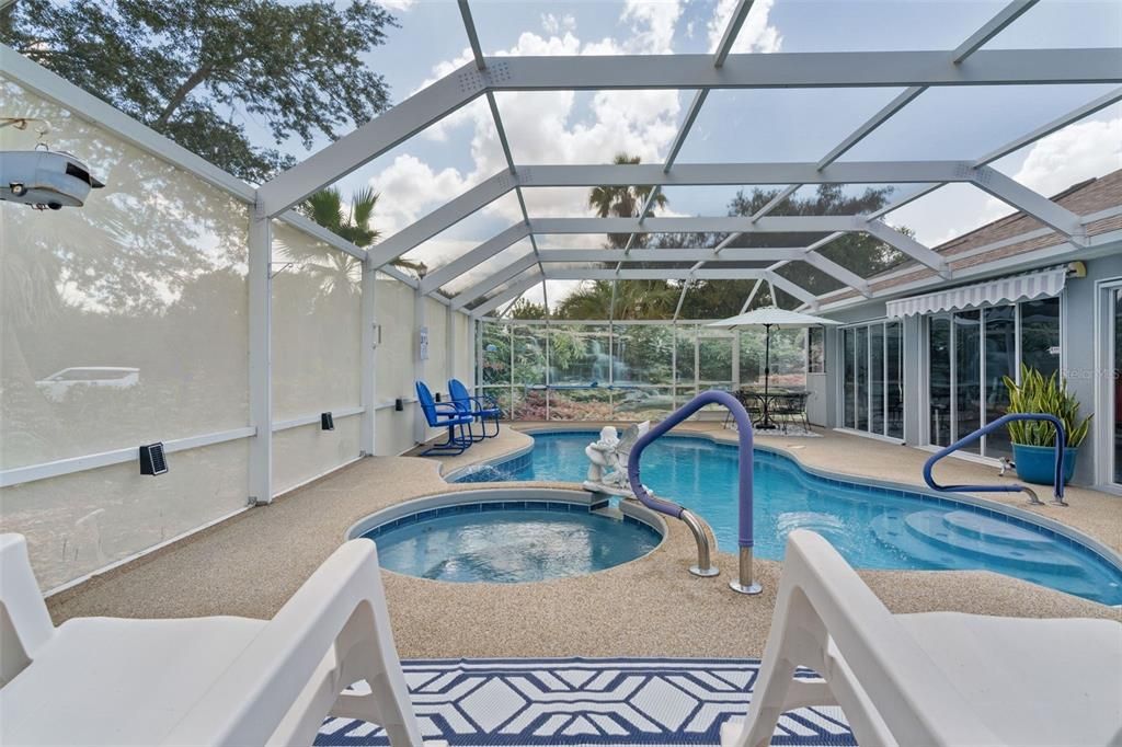 For Sale: $899,000 (3 beds, 2 baths, 2453 Square Feet)