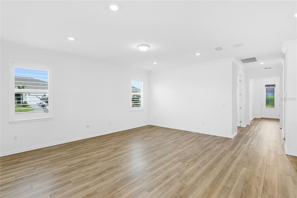 For Sale: $650,000 (3 beds, 3 baths, 2919 Square Feet)