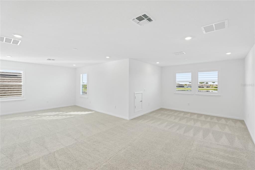 For Sale: $650,000 (3 beds, 3 baths, 2919 Square Feet)