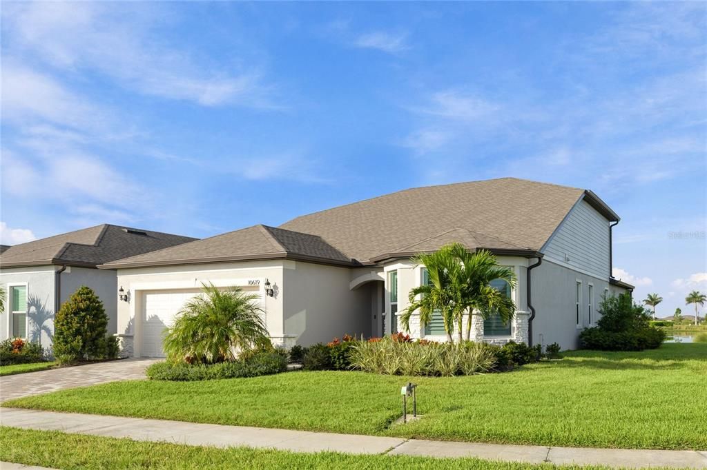 For Sale: $650,000 (3 beds, 3 baths, 2919 Square Feet)