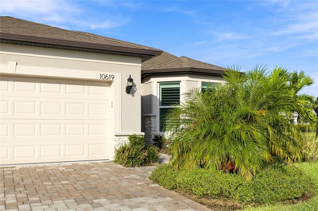 For Sale: $650,000 (3 beds, 3 baths, 2919 Square Feet)