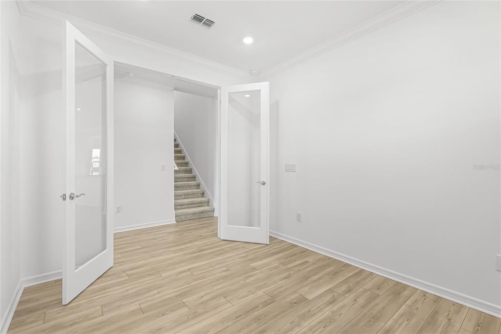 For Sale: $650,000 (3 beds, 3 baths, 2919 Square Feet)