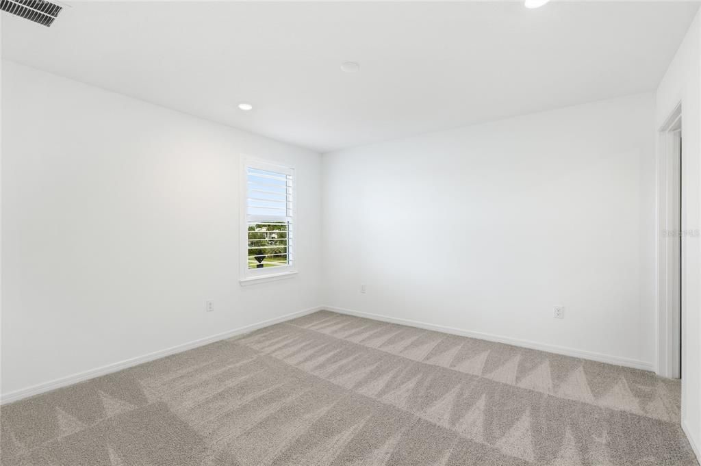 For Sale: $650,000 (3 beds, 3 baths, 2919 Square Feet)