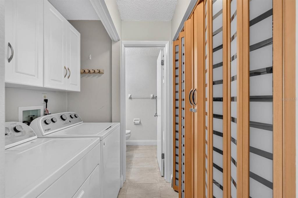 На продажу: $309,000 (2 спален, 2 ванн, 1109 Квадратных фут)