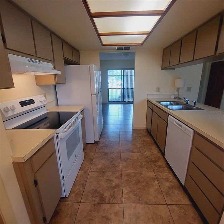 На продажу: $419,900 (3 спален, 2 ванн, 1527 Квадратных фут)