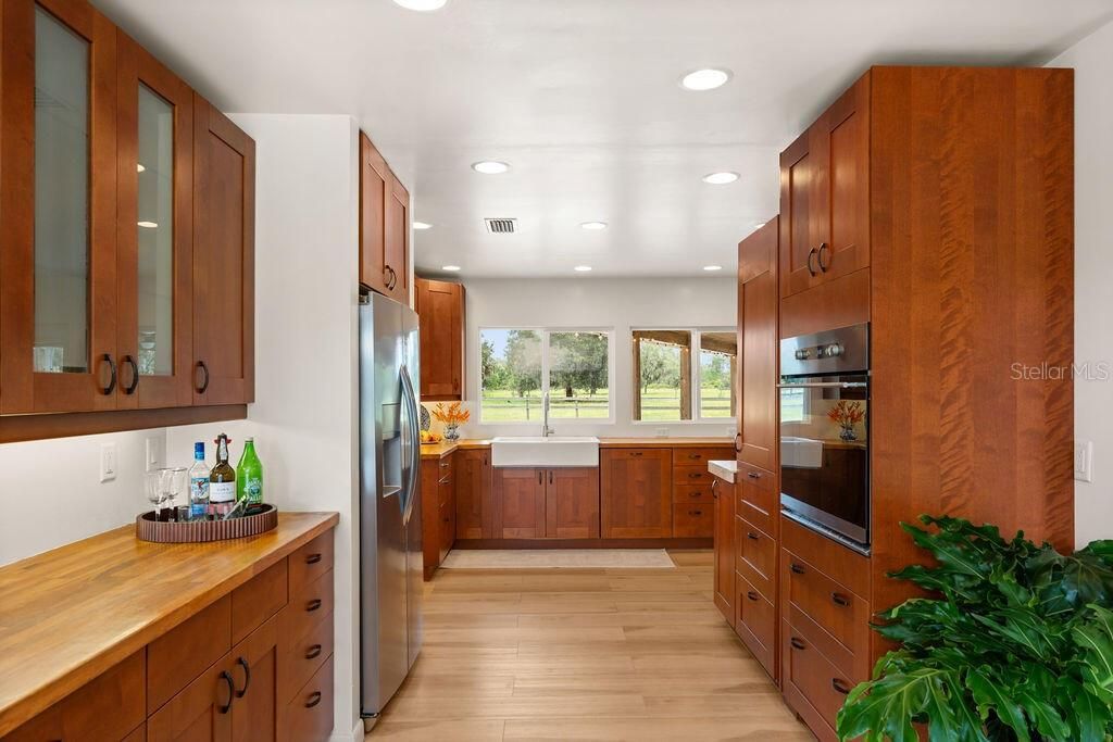 For Sale: $1,145,000 (4 beds, 4 baths, 2496 Square Feet)