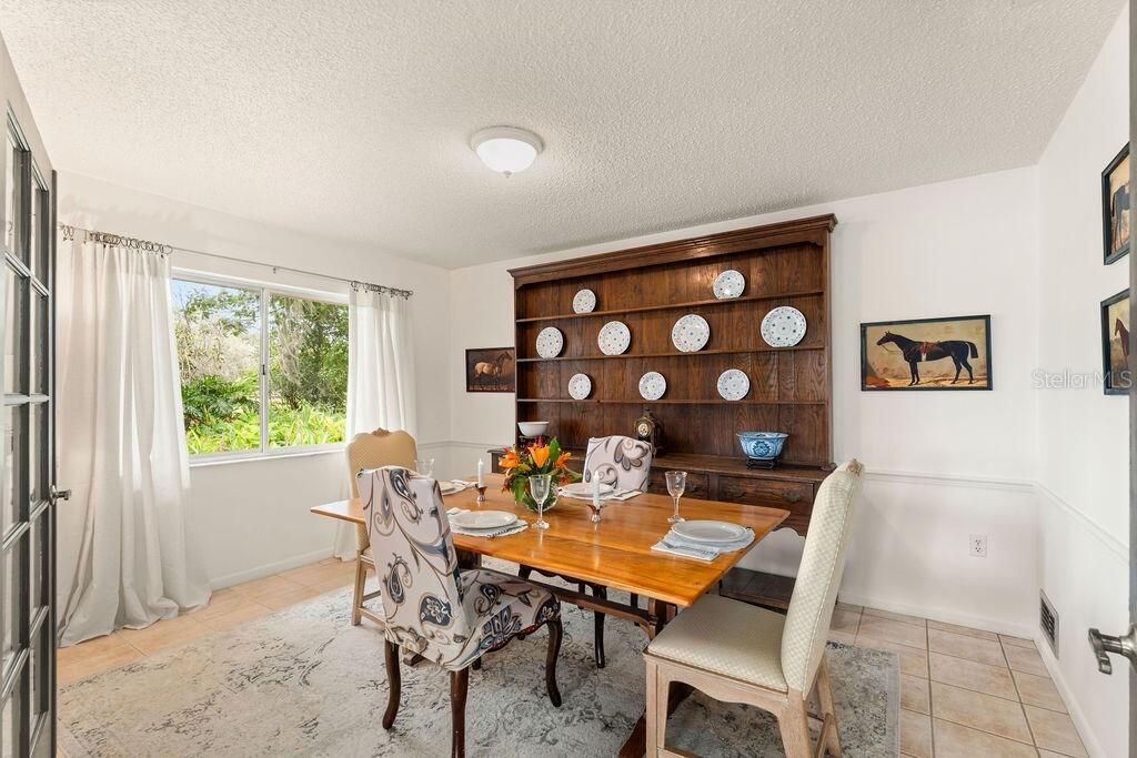 For Sale: $1,145,000 (4 beds, 4 baths, 2496 Square Feet)