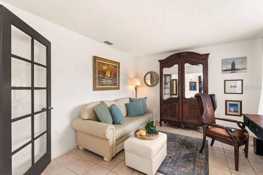 For Sale: $1,145,000 (4 beds, 4 baths, 2496 Square Feet)