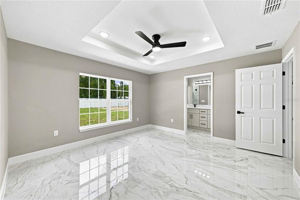 En Venta: $274,900 (3 camas, 2 baños, 1439 Pies cuadrados)