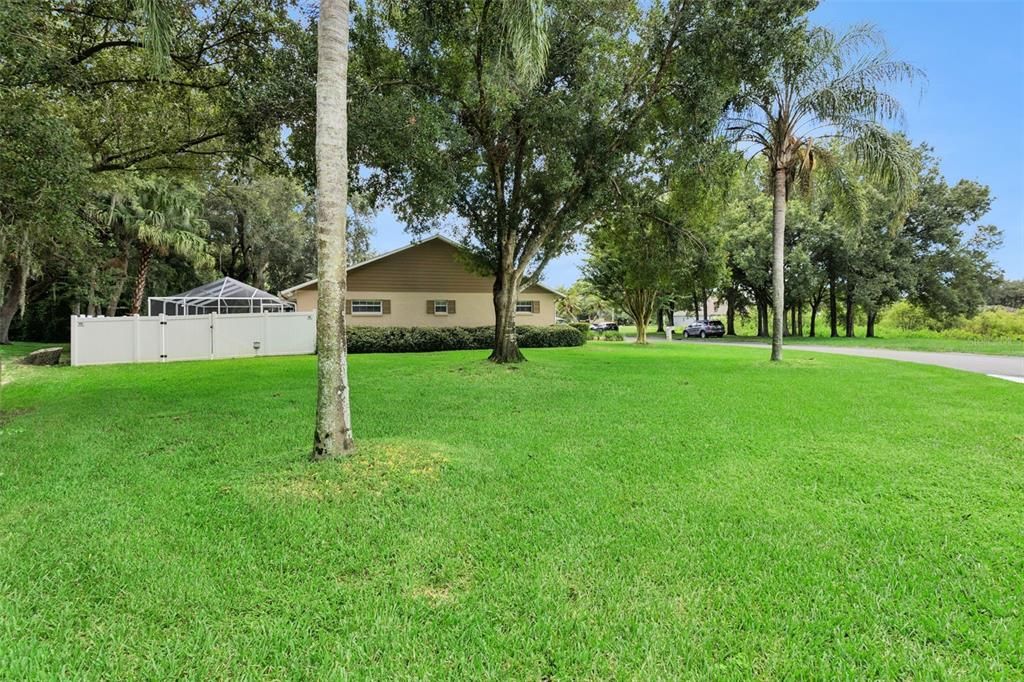 For Sale: $410,000 (3 beds, 2 baths, 2350 Square Feet)