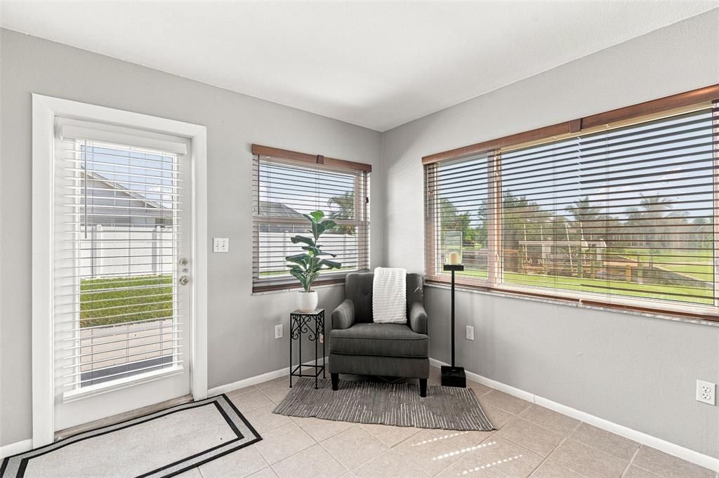 For Sale: $389,000 (2 beds, 2 baths, 1659 Square Feet)