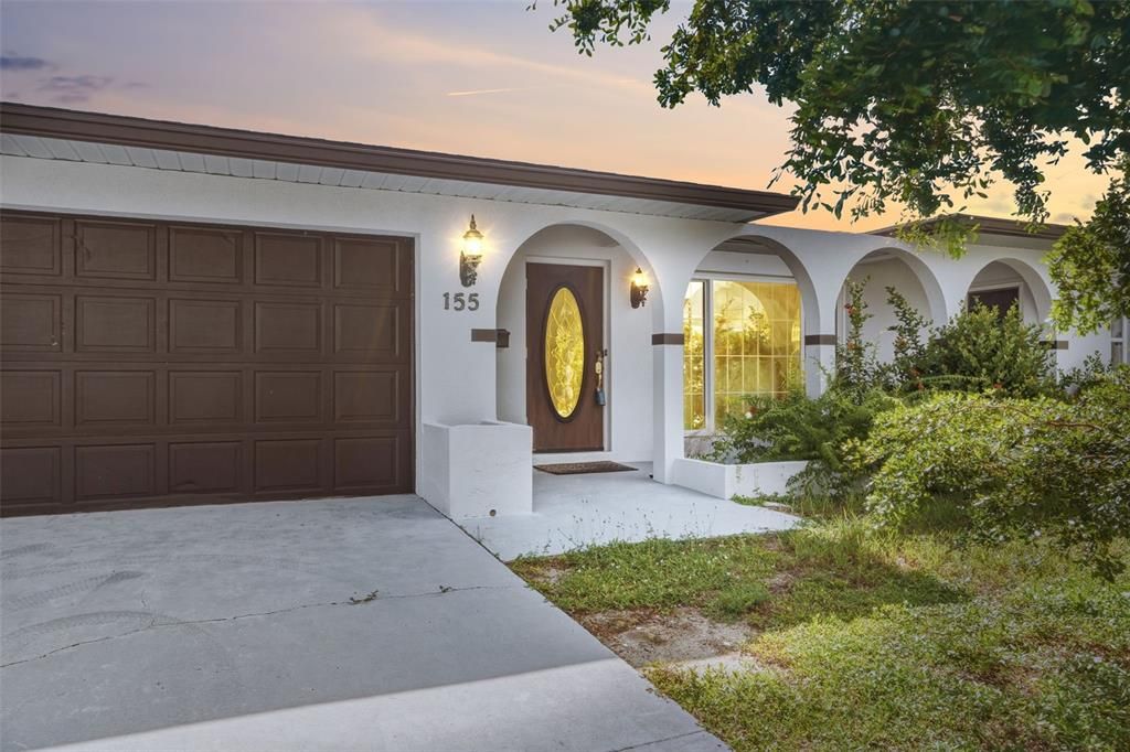 For Sale: $389,000 (2 beds, 2 baths, 1659 Square Feet)