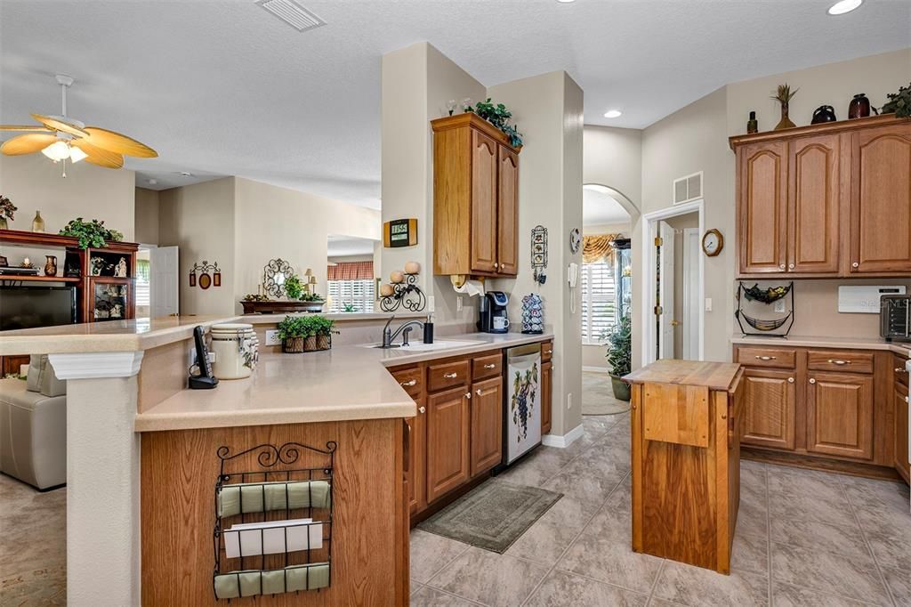 For Sale: $395,000 (3 beds, 2 baths, 2036 Square Feet)