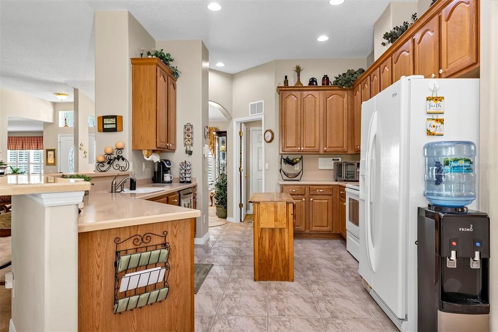For Sale: $395,000 (3 beds, 2 baths, 2036 Square Feet)