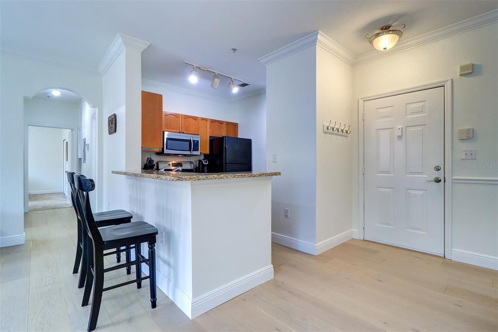 For Rent: $2,400 (2 beds, 2 baths, 1198 Square Feet)