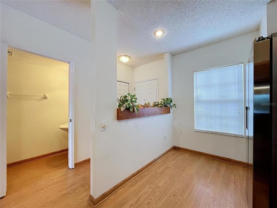 На продажу: $275,000 (2 спален, 2 ванн, 1184 Квадратных фут)