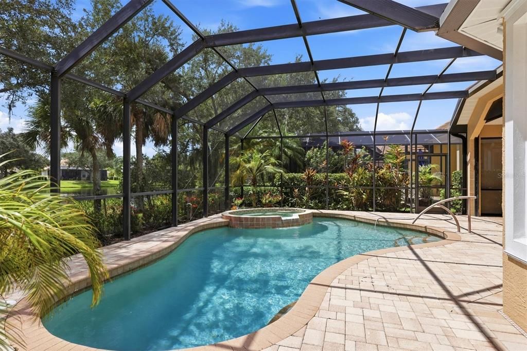 For Sale: $649,000 (3 beds, 2 baths, 2252 Square Feet)