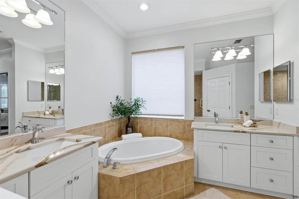 For Sale: $649,000 (3 beds, 2 baths, 2252 Square Feet)