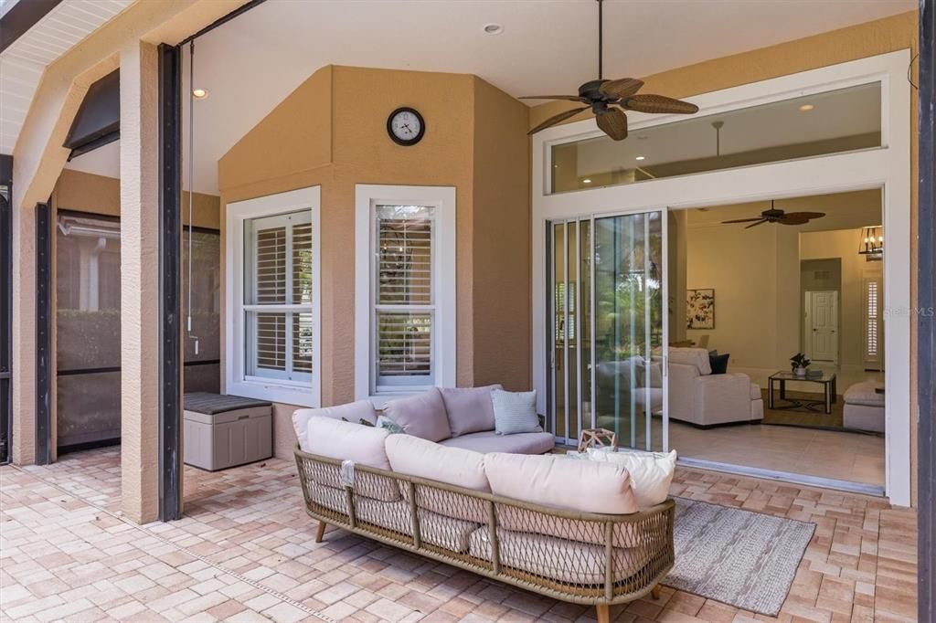 For Sale: $649,000 (3 beds, 2 baths, 2252 Square Feet)