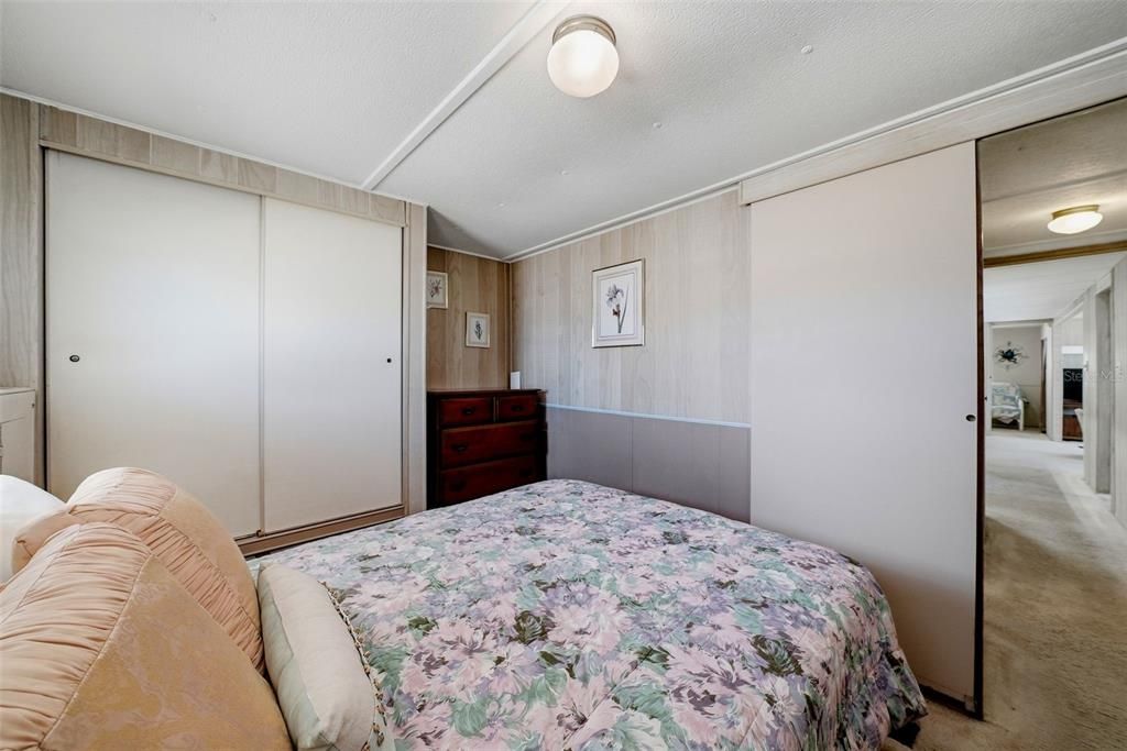 For Sale: $84,900 (2 beds, 1 baths, 528 Square Feet)