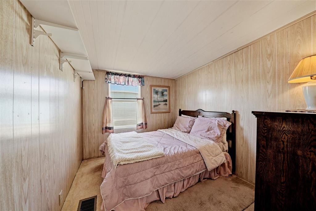 For Sale: $84,900 (2 beds, 1 baths, 528 Square Feet)