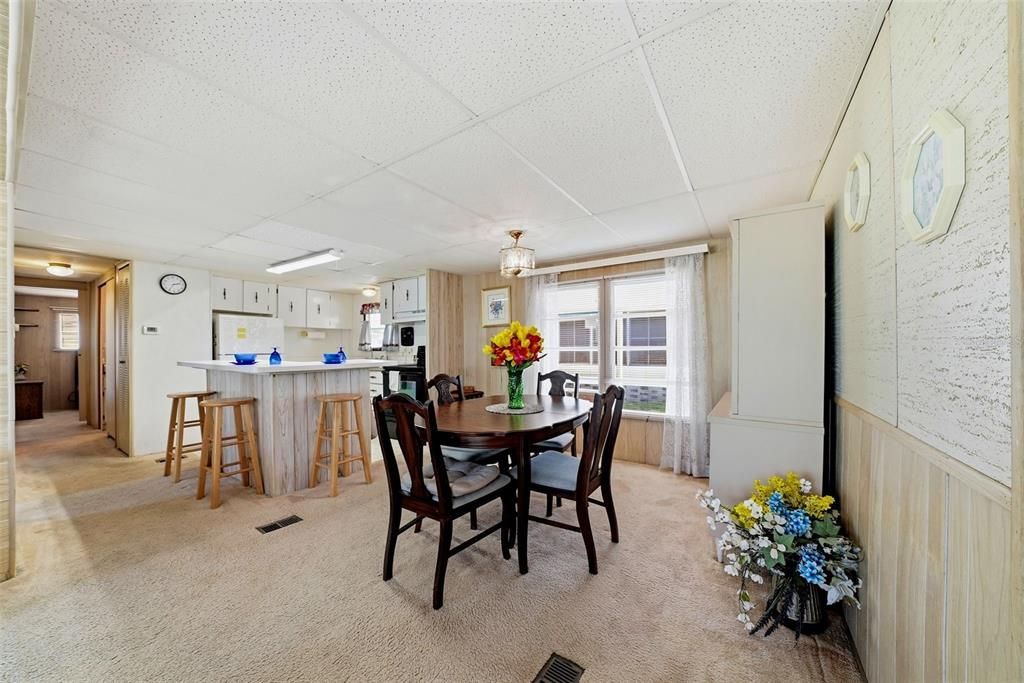 For Sale: $84,900 (2 beds, 1 baths, 528 Square Feet)