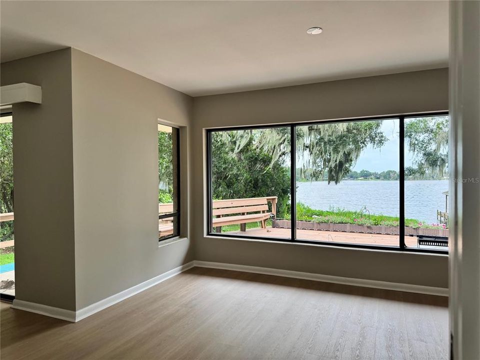 For Sale: $865,000 (5 beds, 3 baths, 3482 Square Feet)