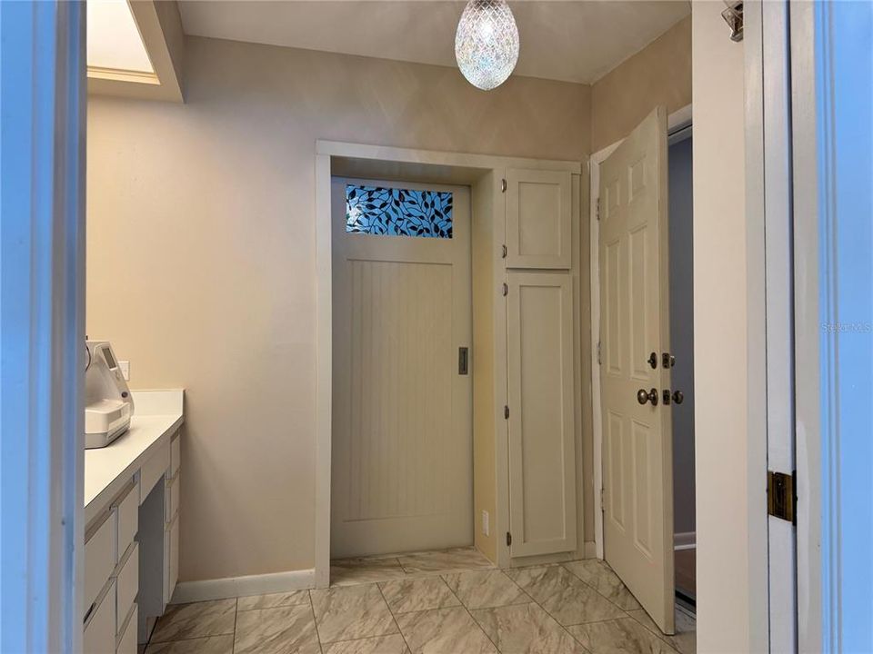 For Sale: $865,000 (5 beds, 3 baths, 3482 Square Feet)